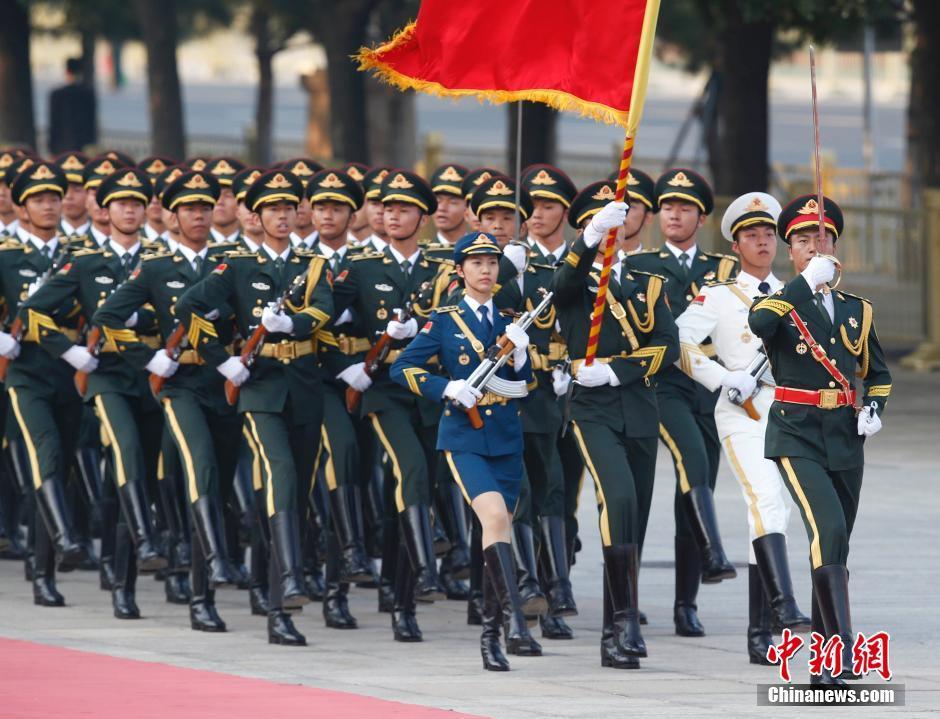 三軍儀仗隊(duì)高清大圖，展現(xiàn)榮耀與威嚴(yán)的壯麗畫卷，三軍儀仗隊(duì)壯麗畫卷，榮耀與威嚴(yán)的高清展示