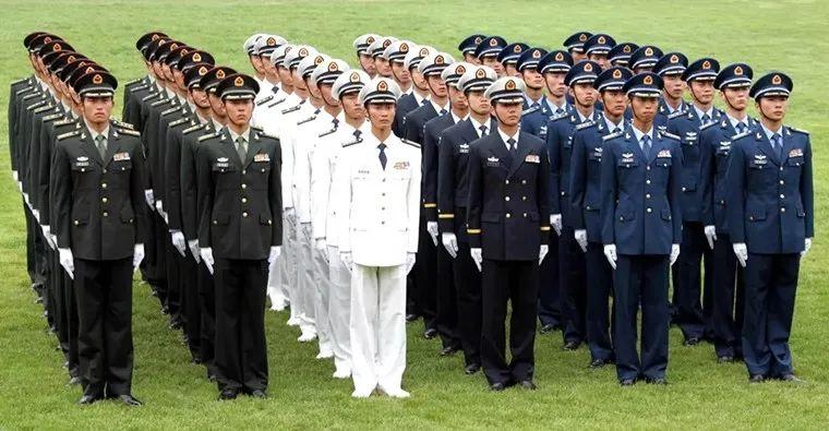 解放軍最新夾克作業(yè)服，設(shè)計(jì)特點(diǎn)與優(yōu)勢分析，解放軍最新夾克作業(yè)服設(shè)計(jì)特點(diǎn)與優(yōu)勢解析