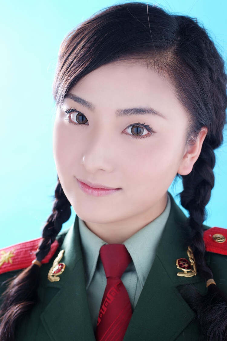 中國最漂亮的女兵照片第一名——展現(xiàn)英雄之美與榮耀印記，中國女兵第一名，榮耀印記與英雄之美的璀璨瞬間