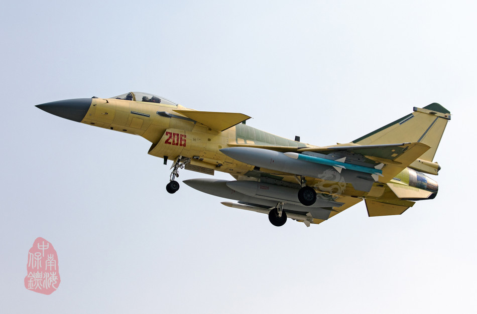 殲10的原型機是什么？深度解析中國空軍的主力戰(zhàn)斗機起源，揭秘殲10原型機，深度解析中國空軍主力戰(zhàn)斗機起源
