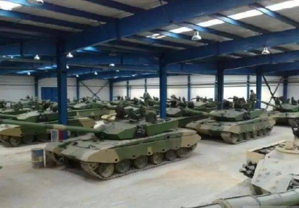 中國(guó)VT-4與99A主戰(zhàn)坦克的差距分析，中國(guó)VT-4與99A主戰(zhàn)坦克性能差距深度解析