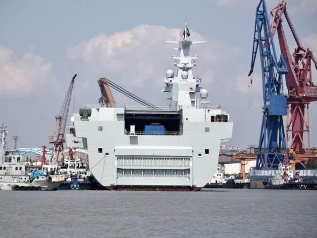 中國(guó)海軍075型兩棲攻擊艦尺寸參數(shù)詳解，中國(guó)海軍075型兩棲攻擊艦尺寸參數(shù)全面解析
