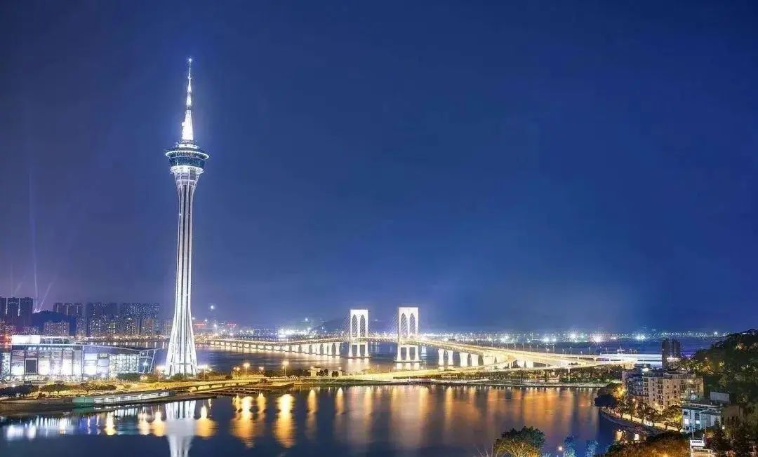 新澳2025澳門期期準(zhǔn)，探索未來(lái)博彩業(yè)的趨勢(shì)與機(jī)遇，澳門博彩業(yè)未來(lái)趨勢(shì)展望，新澳2025的機(jī)遇與挑戰(zhàn)