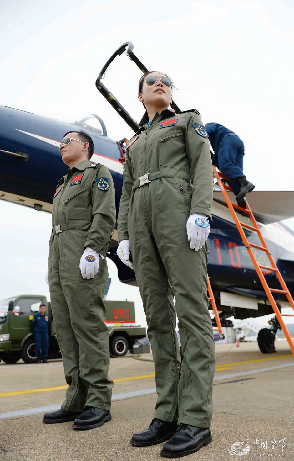 揭秘殲-10女飛行員神秘事件，真相探尋與反思，揭秘殲-10女飛行員神秘事件，探尋真相與反思之路
