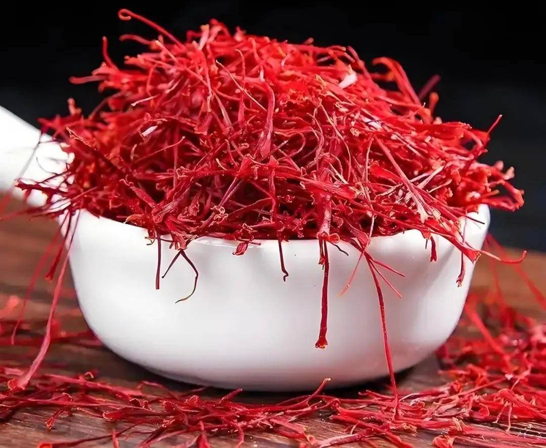 男人喝藏紅花壯陽嗎，深度解析藏紅花的功效與影響，深度解析，藏紅花對男性壯陽功效及影響探討