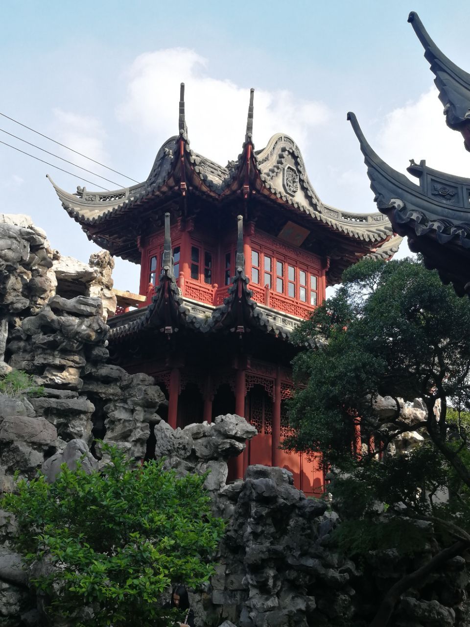 上海豫園值得一游嗎？深度解讀這個歷史悠久的園林景區(qū)，上海豫園，歷史悠久的園林景區(qū)深度解讀，值得一游嗎？