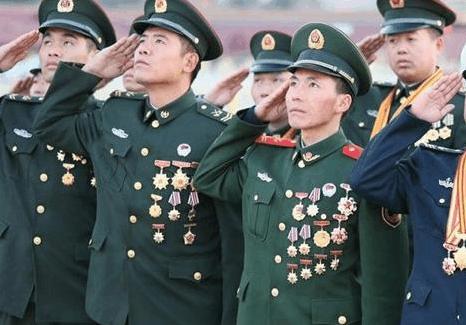 軍士長是什么級別？深入了解軍士長的職責(zé)與地位，軍士長的職責(zé)與地位，揭秘軍士長的級別與角色