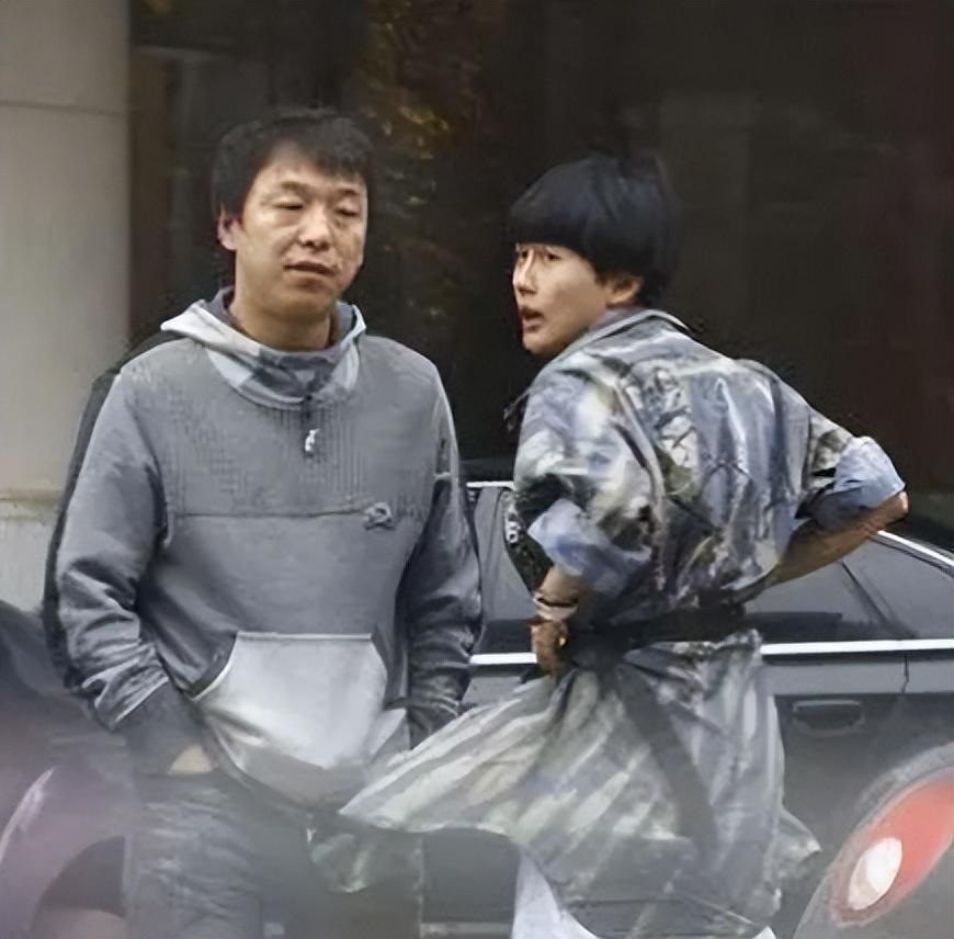 黃渤老婆的個(gè)人資料，揭秘背后的神秘面紗，黃渤老婆神秘面紗揭秘，個(gè)人資料顯示其非凡魅力