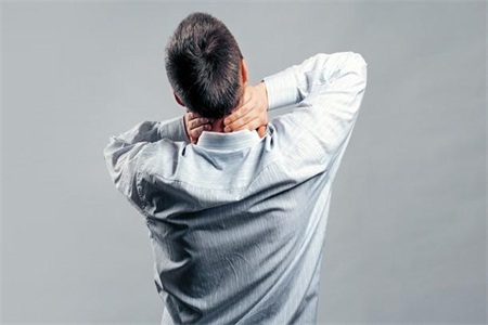 落枕了如何迅速恢復(fù)？全面指南幫你解決煩惱，落枕全面解決指南，如何快速恢復(fù)，告別煩惱？