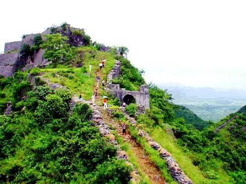 潿洲島十大必去景點——探索海洋之島的美麗魅力，潿洲島十大必游景點，海洋之島的絕美風(fēng)光探索