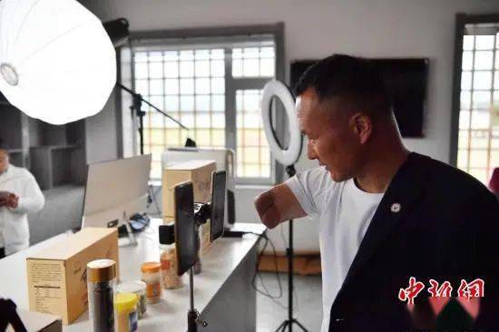 澳門一碼一肖一特一中直播結(jié)果，揭秘?zé)衢T直播背后的秘密，揭秘澳門直播背后的秘密，一碼一肖一特一中直播結(jié)果揭曉