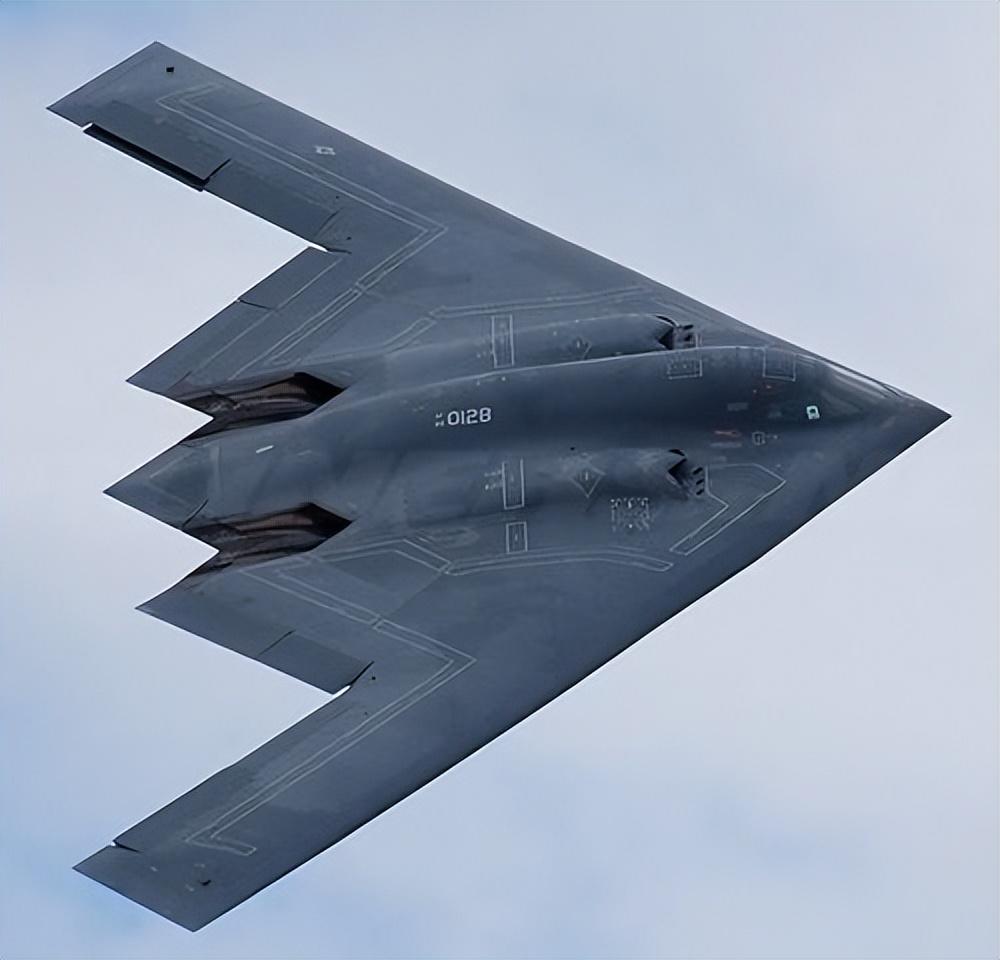 中國轟-20試飛成功，揭示戰(zhàn)略威懾力量的嶄新篇章，中國轟-20試飛成功，開啟戰(zhàn)略威懾力量新篇章