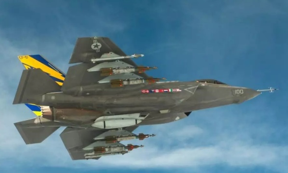 殲-35官方介紹，新一代艦載戰(zhàn)斗機(jī)的卓越性能，殲-35新一代艦載戰(zhàn)斗機(jī)卓越性能介紹