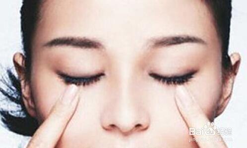 快速消除眼袋的小妙招，實用指南助你煥發(fā)青春光彩，快速消除眼袋秘訣，實用指南重塑青春光彩亮眼魅力